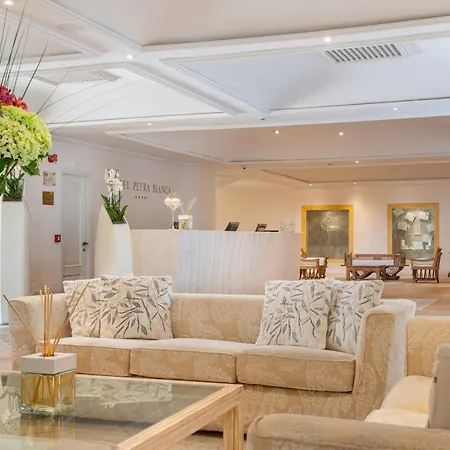 Petra Bianca فندق 4*