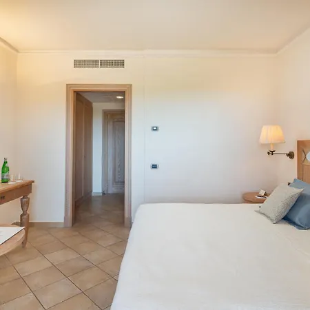 Petra Bianca 4* Porto Cervo