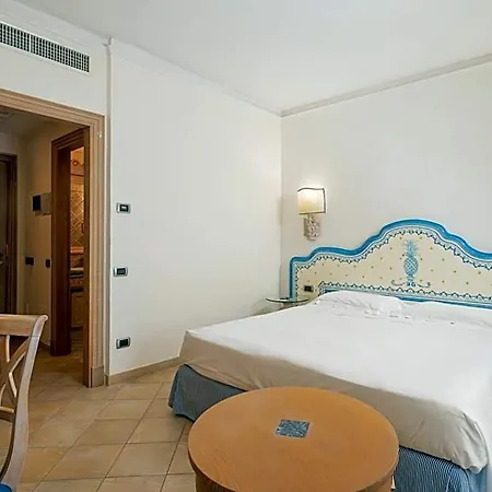 Hotel Petra Bianca