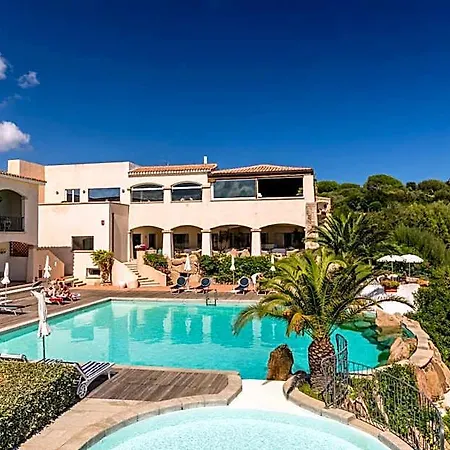 Hotel Petra Bianca