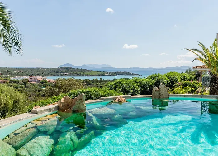 Hotel Petra Bianca 4*