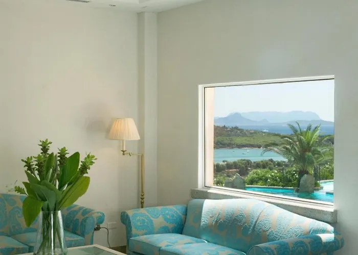 Hotel Petra Bianca 4*