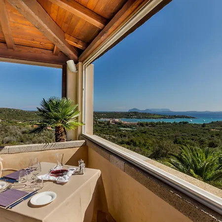 Hotel Petra Bianca 4*